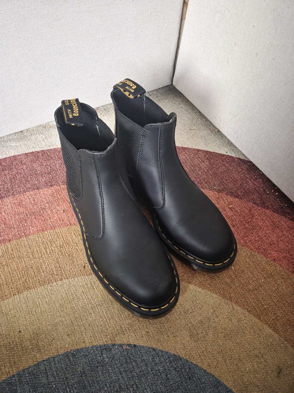 Dr. Martens Black Leather Chelsea Boots - Women 9